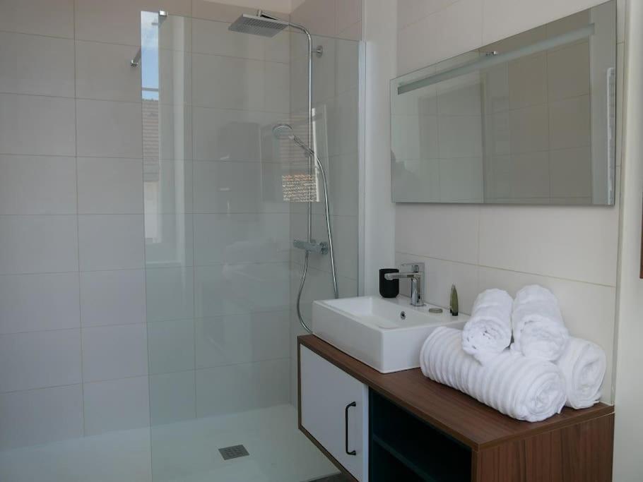 Clos De La Providence, Gite, Piscine Et Spa 3 Chambres Nolay  Buitenkant foto